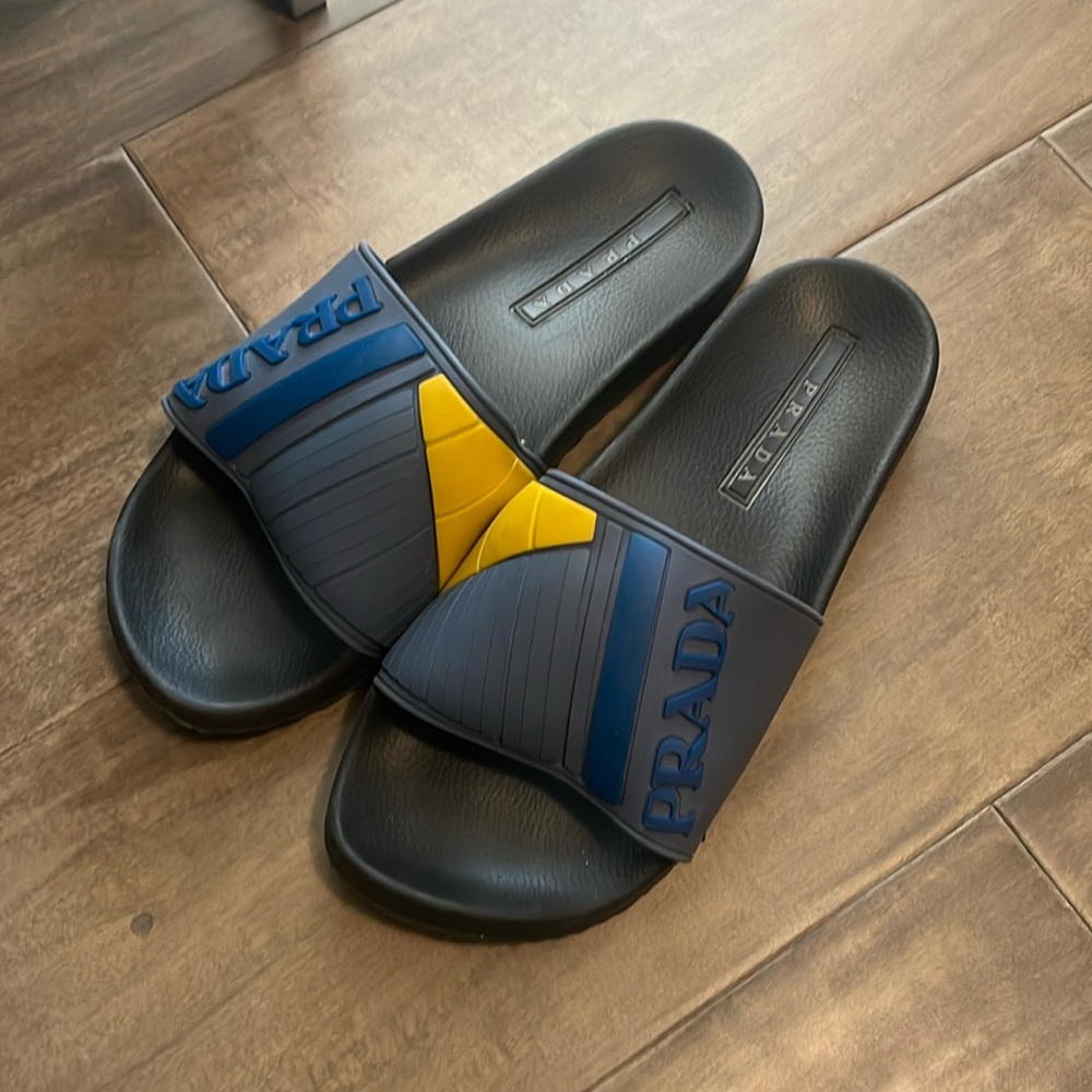 Prada slides size 9.5 US